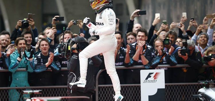 Lewis Hamilton, tras igualar en poles a Ayrton Senna: «Estoy temblando, sin palabras»