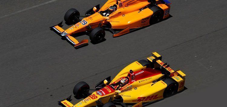 Fernando Alonso sorprende a Estados Unidos con su actuación en Indianápolis