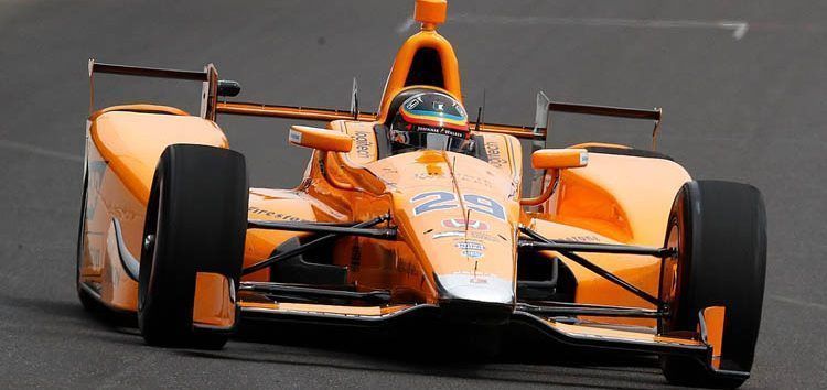 Fernando Alonso termina 19º la primera jornada de libres en Indianápolis