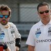 Zak Brown, sobre las dudas de Alonso para renovar: "Entiendo totalmente su posición"