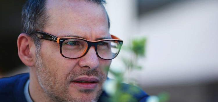 Jacques Villeneuve cree que Valtteri Bottas debería haber sido sancionado dos veces en Hungría