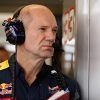Adrian Newey: "Va a estar muy ajustado introducir el escudo en 2018"