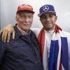 Niki Lauda: "Algún día Lewis Hamiton golpeará con su puño a Vettel"