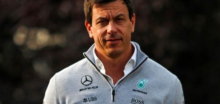 Toto Wolff: «Comenzamos mal la temporada, pero controlamos a Ferrari»