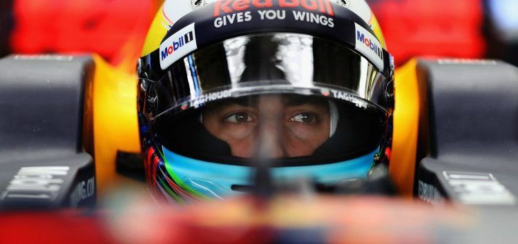 Ricciardo también critica a Bottas por no ser más agresivo con Vettel en Bahréin