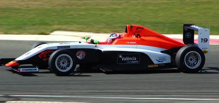 Los monoplazas de F4 podrán montar también el «halo» a partir de 2019