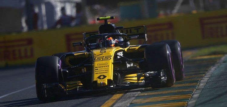 Carlos Sainz sufre para entrar en la zona de puntos en el Gran Premio de Australia