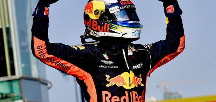 Daniel Ricciardo: «Intentaré conseguir un podio o la victoria este año en Barcelona»