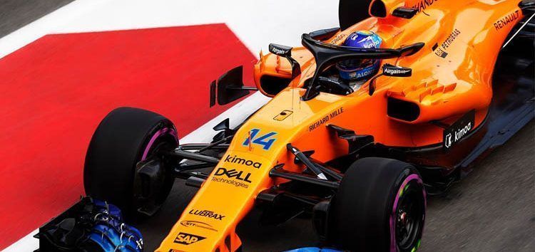 ¿Qué clase de daños sufrió el MCL33 de Fernando Alonso en el GP de Azerbaiyán?