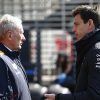 Marko: "El señor Wolff ya se cayó de bruces intentando fichar a Verstappen y lo hará también con Ricciardo"