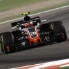 Haas F1 sufre con la noche de Bahréin, aunque siguen mostrándose competitivos