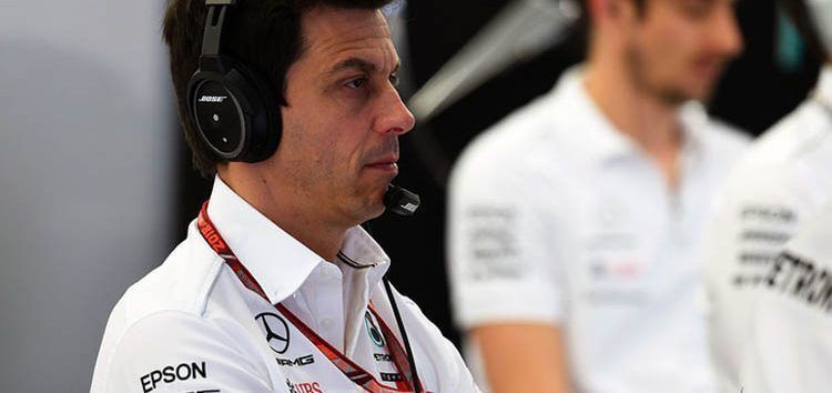Toto Wolff: «En China llevaremos a Mercedes hasta la victoria»
