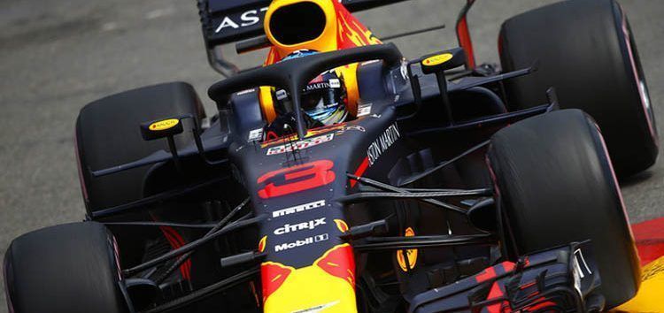 Ricciardo vuela en Mónaco y Verstappen sufre un accidente durante los Libres 3