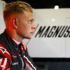 Mika Häkkinen aconseja a Kevin Magnussen, el "chico malo de la Fórmula 1"
