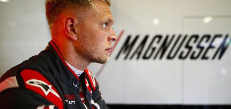 Mika Häkkinen aconseja a Kevin Magnussen, el «chico malo de la Fórmula 1»