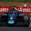 Alex Albon gestiona gomas mejor que nadie para ganar en Budapest. Roberto Merhi, 5º