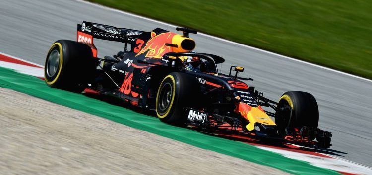 Daniel Ricciardo, decepcionado con su abandono: «Íbamos camino del doblete»