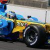 Renault apoya el retorno de los V8 a la F1, pero se niega a fabricarlos