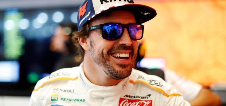 Alonso sigue ayudando a McLaren en el desarrollo de su monoplaza, confirma Sainz