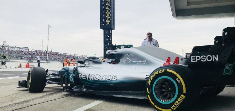 Lewis Hamilton empieza liderando en Suzuka con los Libres 1; Alonso es 18º y Sainz 12º