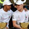 Lewis Hamilton: "Valtteri Bottas ha sido fundamental en el título de este año"