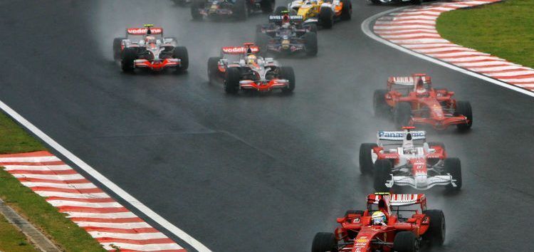 La F1 se deja querer por los V8: «Podemos redescubrir la esencia pura del automovilismo»