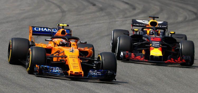 Helmut Marko critica duramente a McLaren: «Les doblamos con el mismo motor»