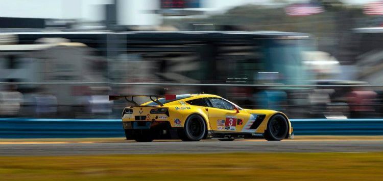 Antonio García, tras los problemas en Daytona: «Se podría haber arriesgado menos, pero corremos para ganar»