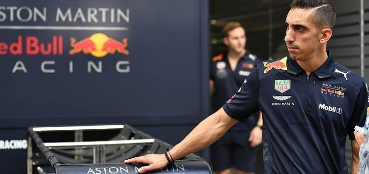 Buemi se estrella con el Red Bull RB15 en el segundo día de test con Pirelli en Silverstone