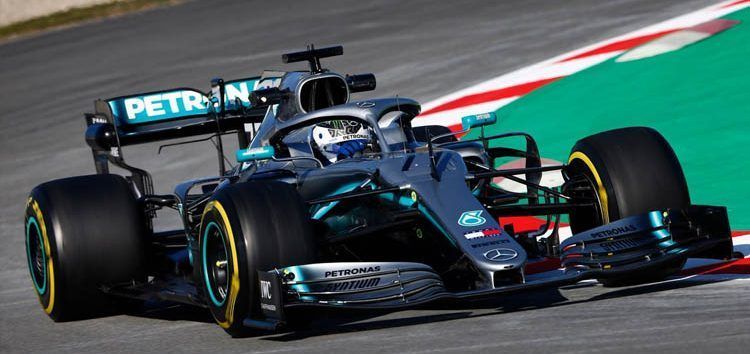 Valtteri Bottas completa 69 vueltas sin problemas importantes en su Mercedes