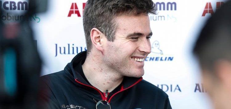 Rowland: «Estuve en Williams el año pasado y viendo como están, prefiero estar en la Fórmula E»