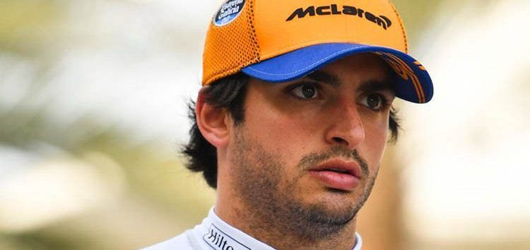 Sainz, en la grabación de la 2ª temporada de ‘Drive to Survive’: «Todo el equipo de Netflix estuvo conmigo en Bakú»