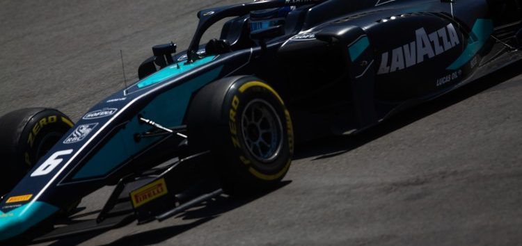 Nicholas Latifi impone su ley en Bakú y se lleva la victoria en la carrera corta de F2