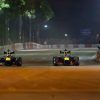 Red Bull celebra con éxito su esperado show por las calles de Hanoi