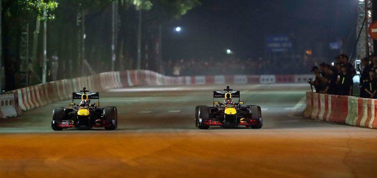 Red Bull celebra con éxito su esperado show por las calles de Hanoi