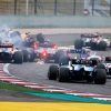 Rosberg, tras llevarse Kvyat a los dos McLaren por delante: "Debe tranquilizarse"
