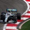 Bottas no perdona y consigue la pole en China; Sainz saldrá 14º