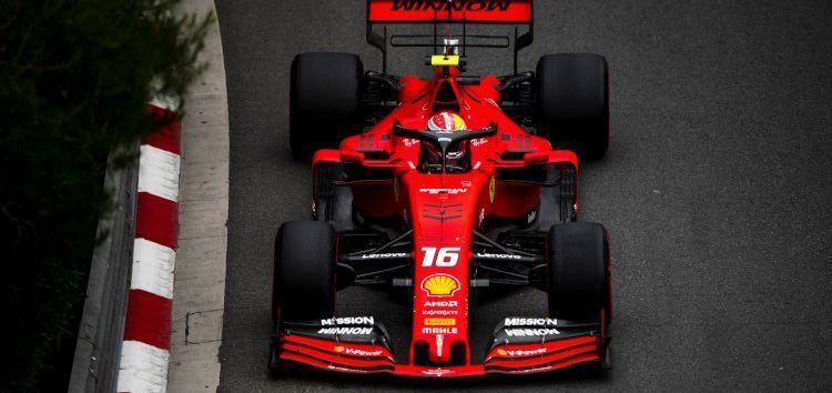 Briatore, sobre el error de Ferrari con Leclerc en Mónaco: «Todos sabemos que la pista mejora»