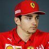 Charles Leclerc niega tensiones con Ferrari: "Me siento muy cómodo en el equipo"