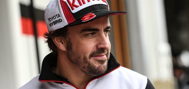 Alonso: «Hamilton no valora lo mismo su título de 2008 que los cuatro últimos»