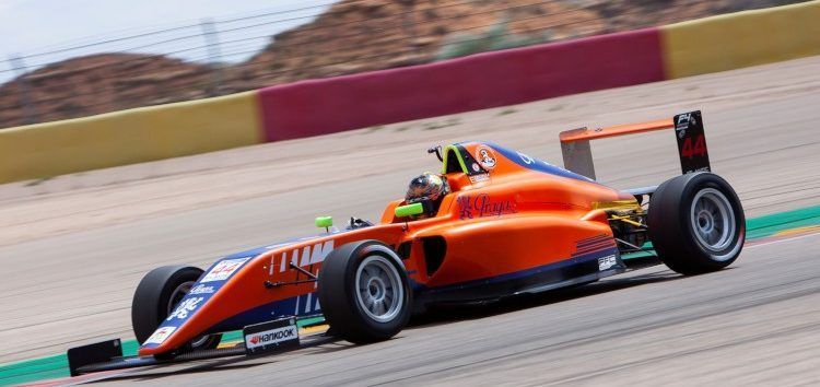 Los pilotos de Fórmula de Campeones, descalificados de las carreras de F4 Spain en Valencia