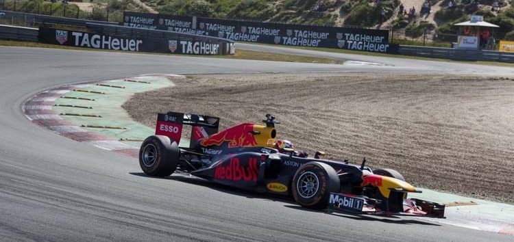 El mayor deseo de Verstappen: «Que vuelvan los motores V10 o V8»