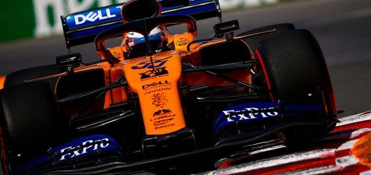 Carlos Sainz: «Pelear con Lewis Hamilton es para estar orgulloso»
