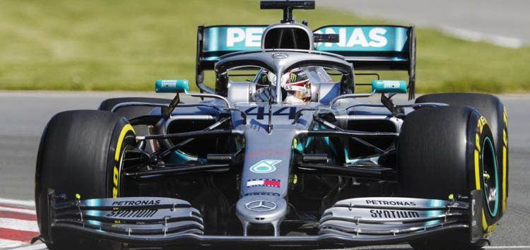 Hamilton rueda poco en los libres de Hungría: «No tiene sentido salir a pista con lluvia»