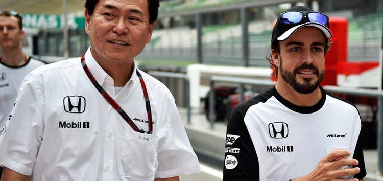 Schumacher tuvo un problema similar al que tuvo Alonso con Honda, admite Briatore