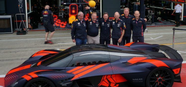 Red Bull y Aston Martin desatan la locura en Silverstone con el Valkyrie