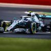 Mercedes muestra sus cartas y lidera los Libres 2 de Silverstone; McLaren se afianza como "el mejor del resto"