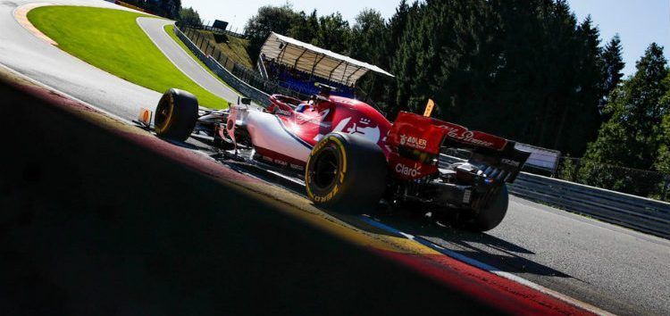 Räikkönen supera a Giovinazzi en FP1 y FP2 y se postula como candidato a los puntos