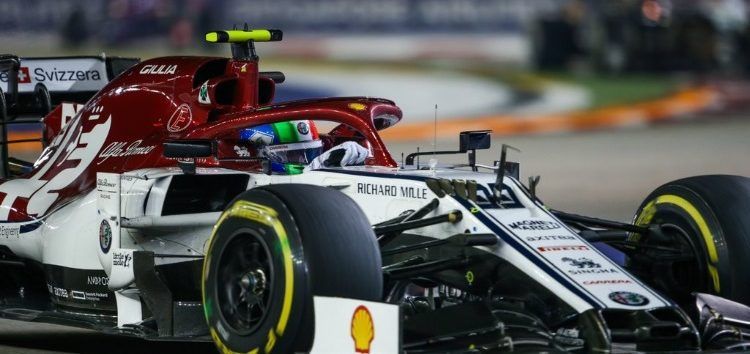 Sanción de 10 segundos para Giovinazzi, que mantiene la décima posición; Kvyat, impune tras su accidente
