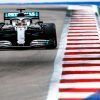 Hamilton vence en Sochi en una carrera caótica para Ferrari; Sainz consigue ser sexto